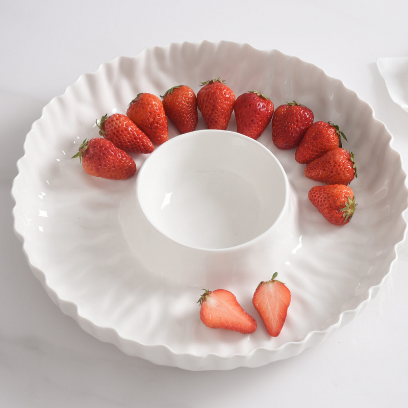 Mascali Bianca Chip & Dip with strawberries on top.