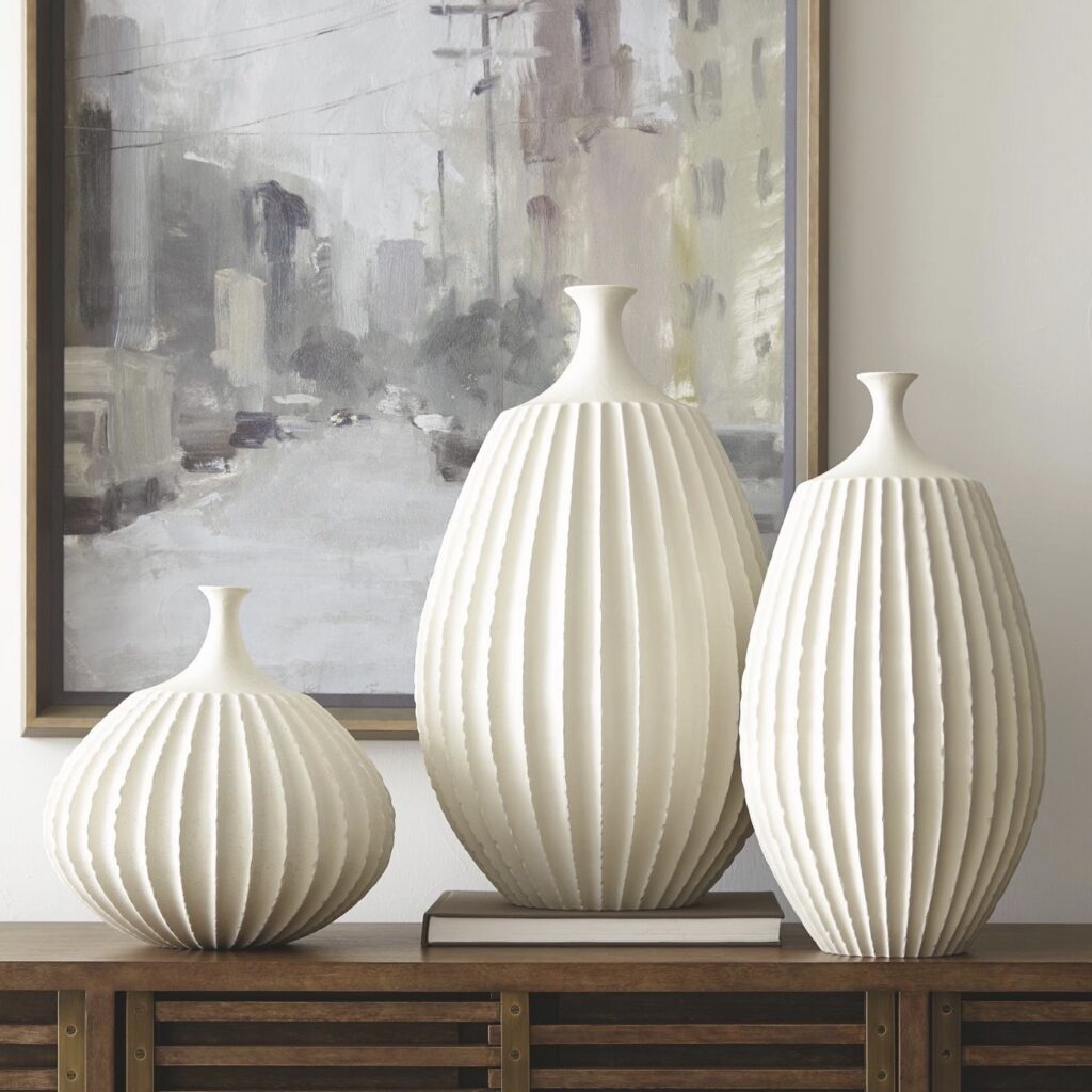 Sawtooth Vase Rustic White