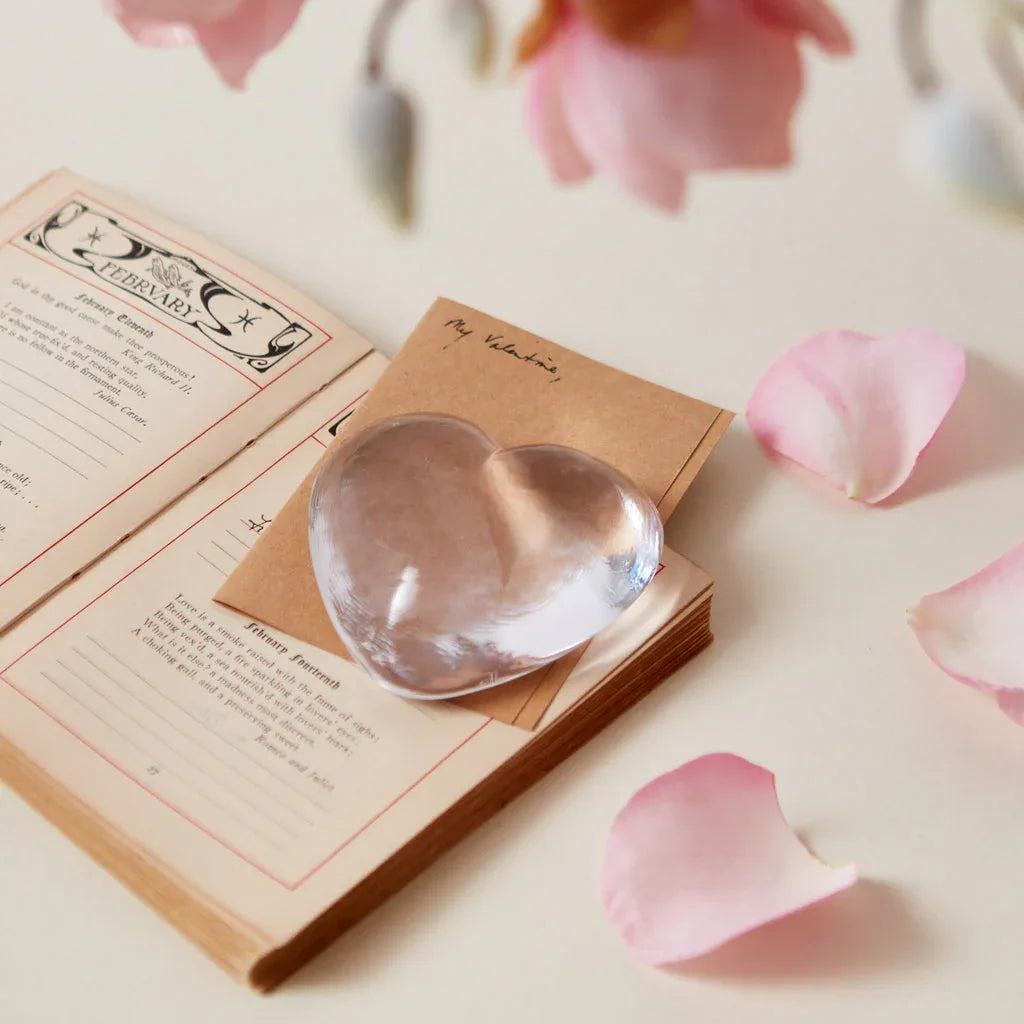 Highgate Heart, Medium Accessories