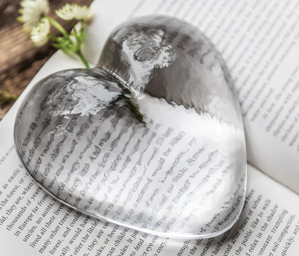 Highgate Heart, Medium Accessories