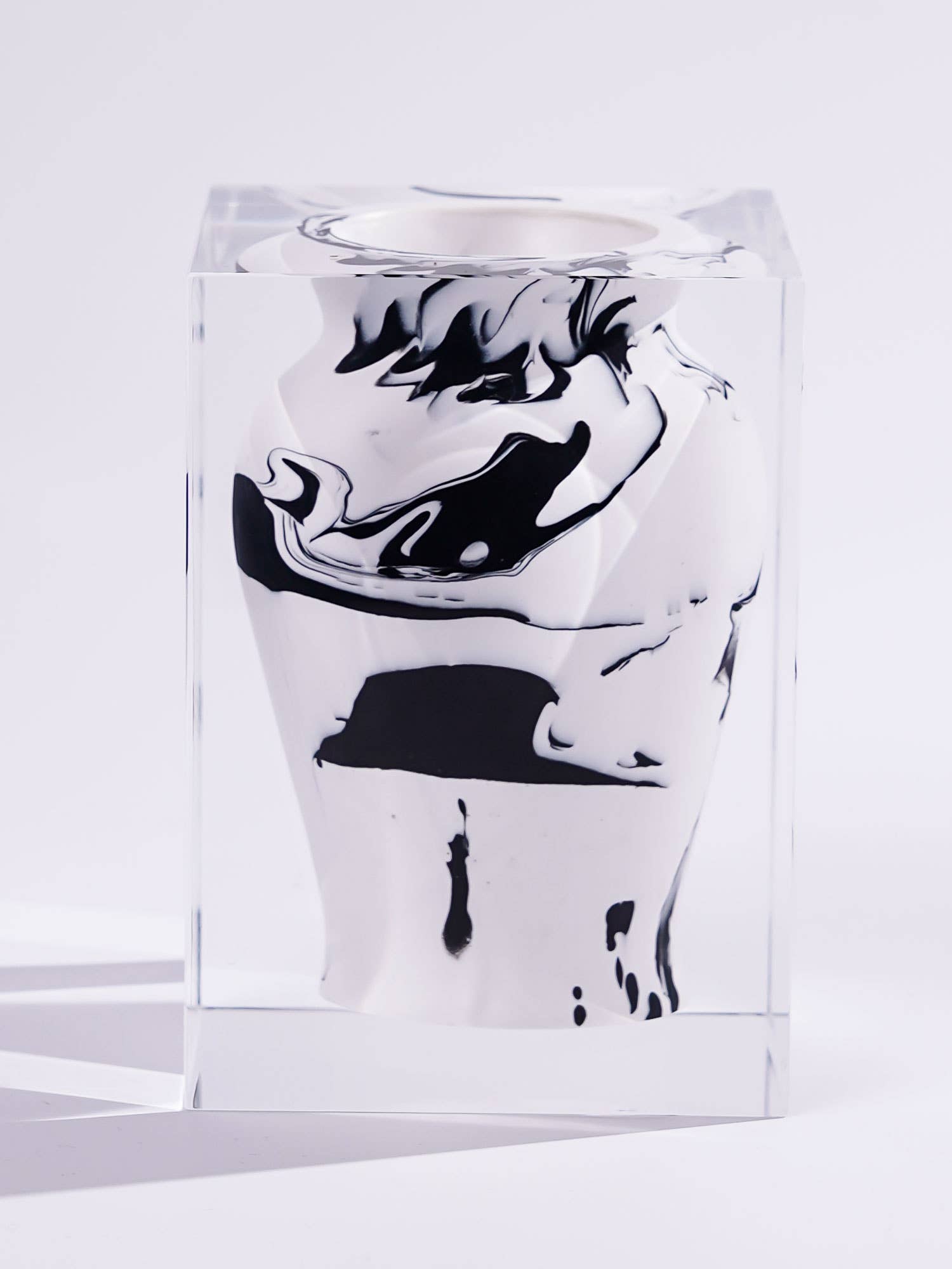 Heritage Bud Vase Wide Mouth White Marble