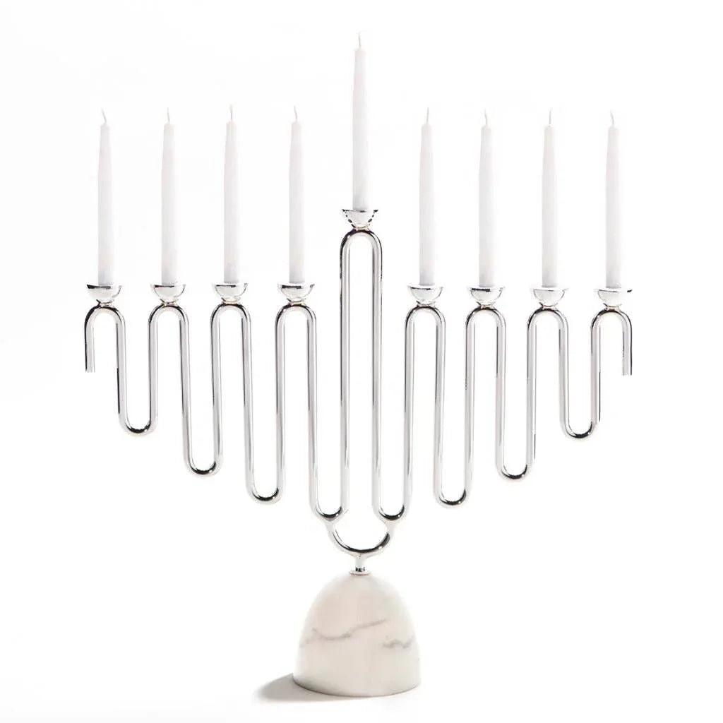 Coluna Carrara Marble & Silver Menorah Menorah