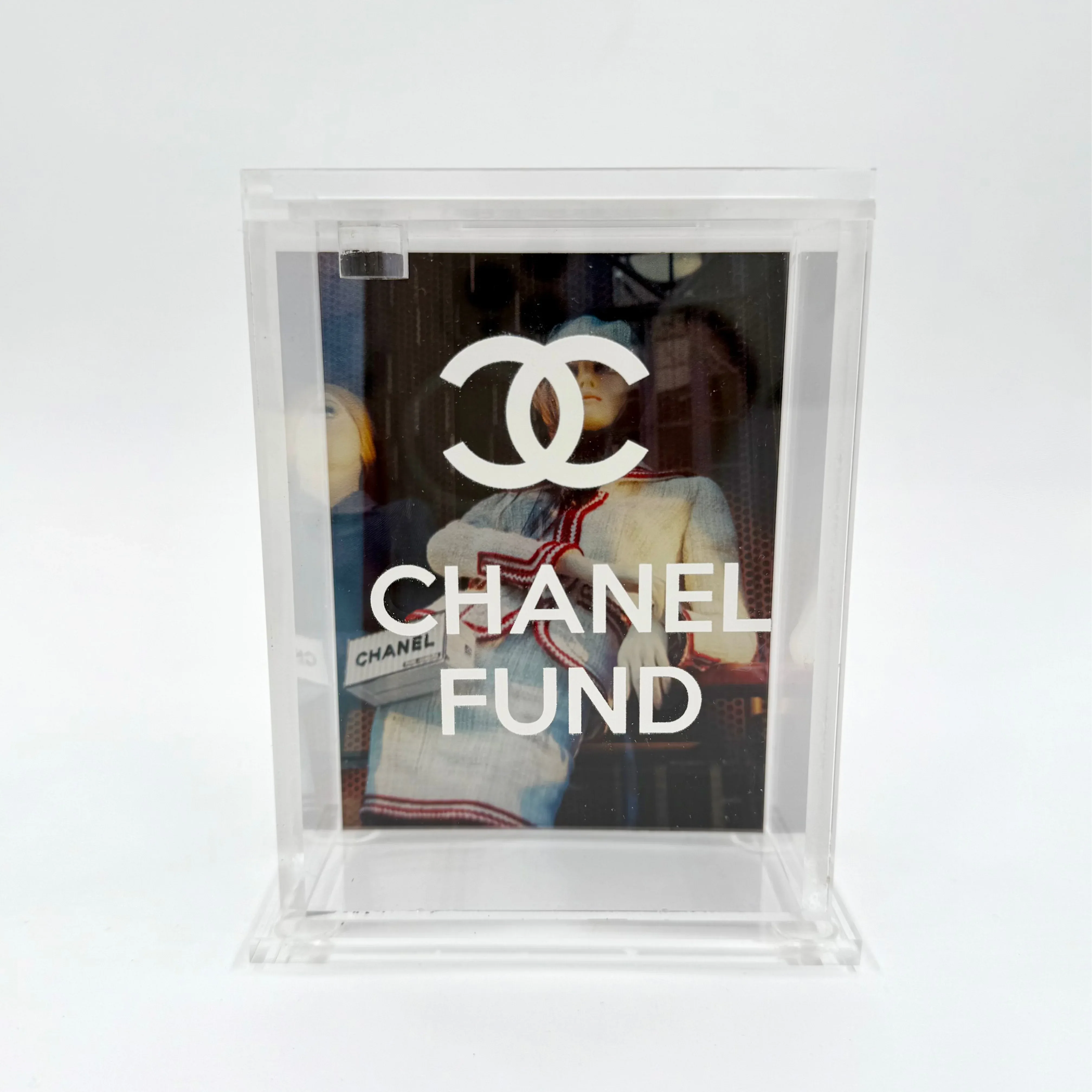 Designer Fund Bank Chanel Art
