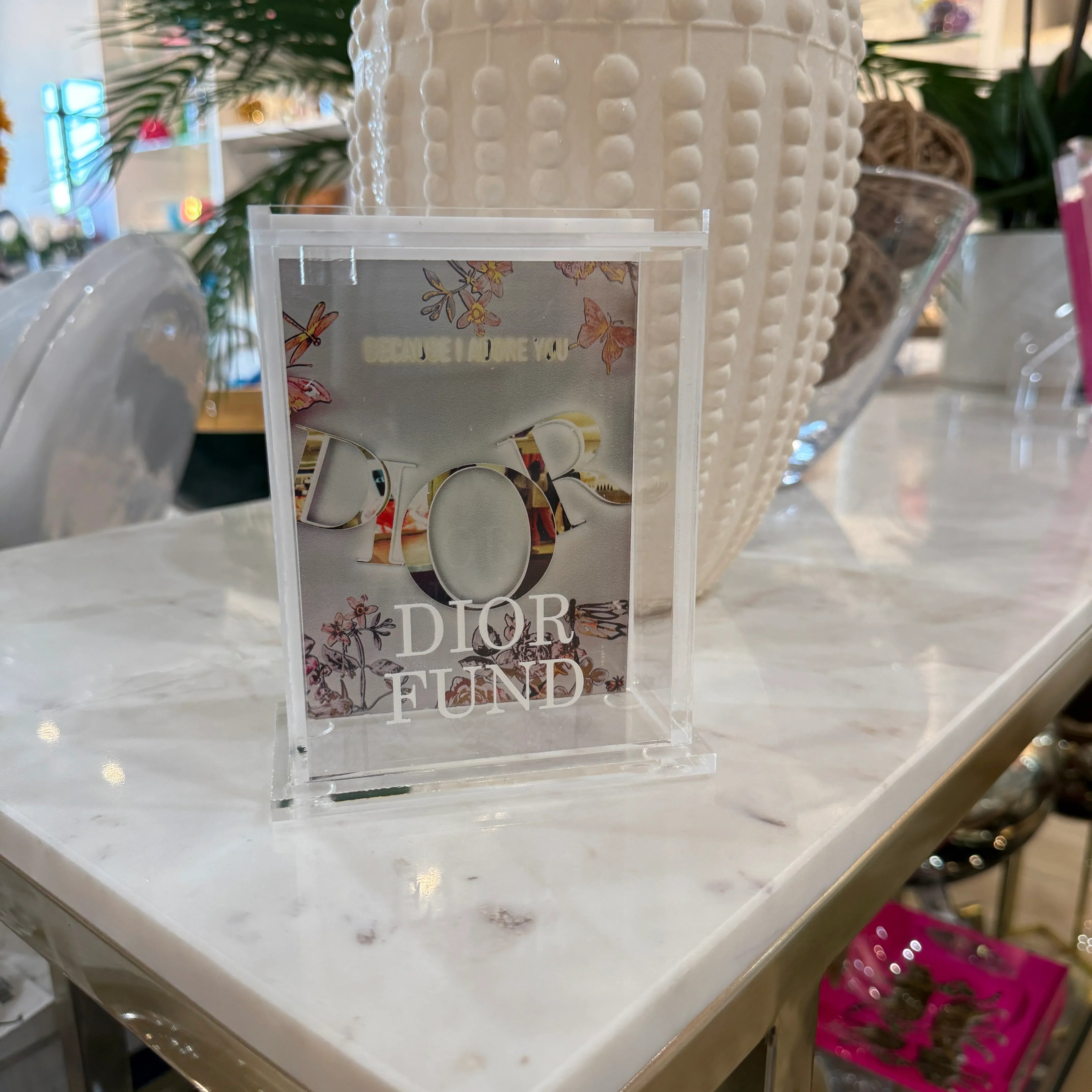 Designer Fund Bank Dior Art