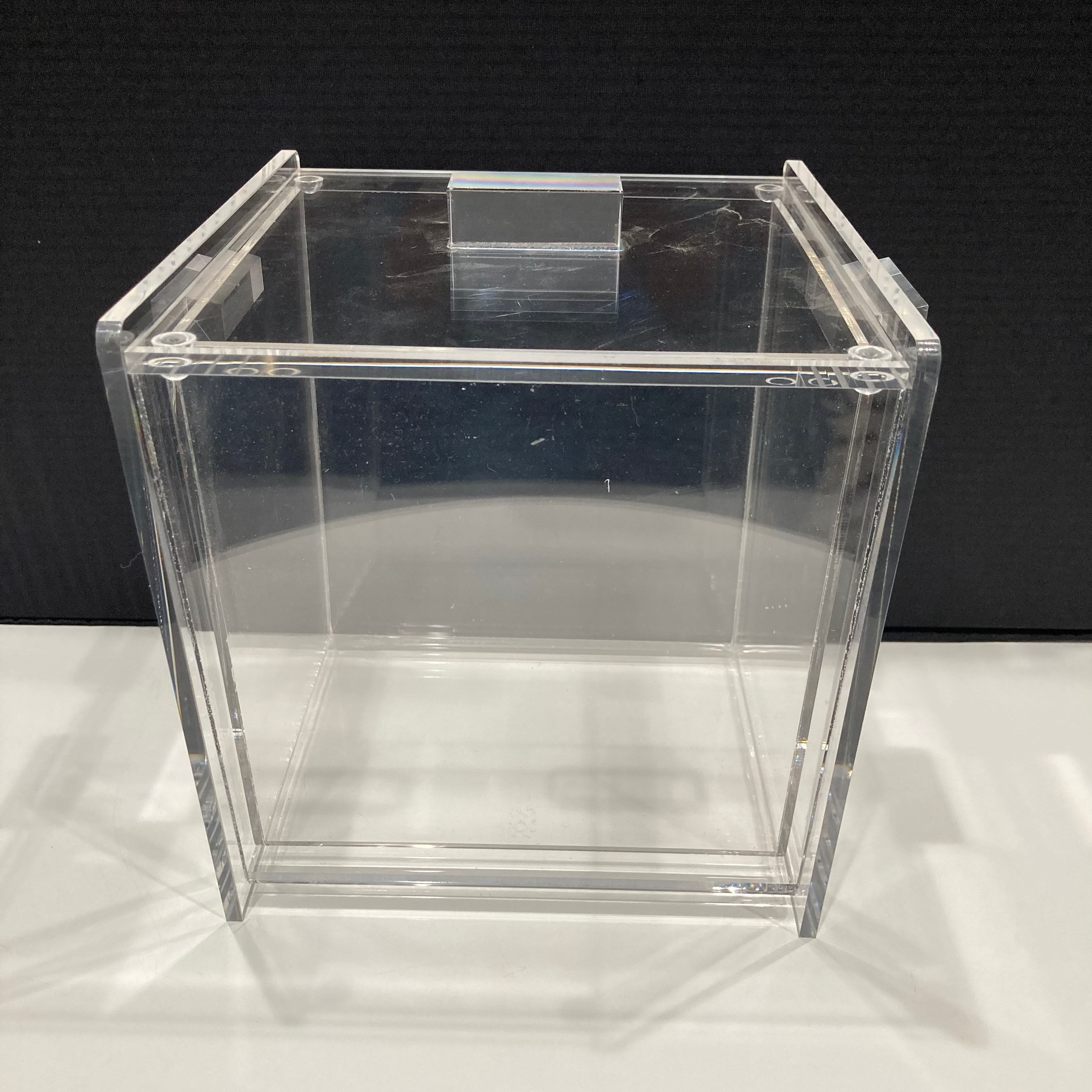 Luxe Acrylic Ice Bucket