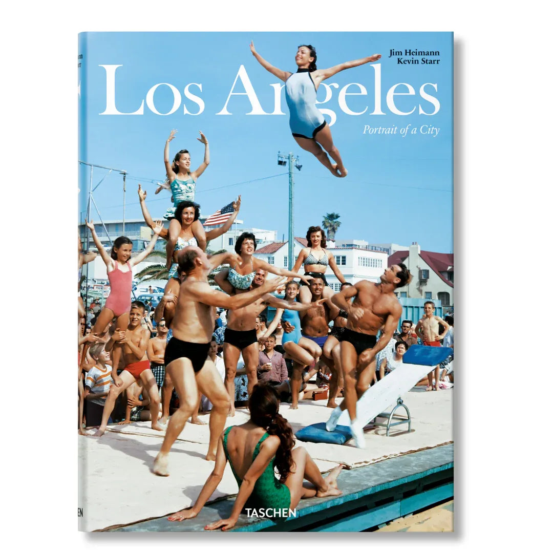 Book cover of 'Los Angeles: Portrait of a City' by Jim Heimann and Kevin Starr, featuring a poolside scene with people.