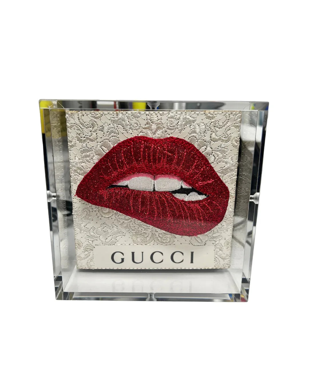 Petite Lips 5x5 Gucci White Art