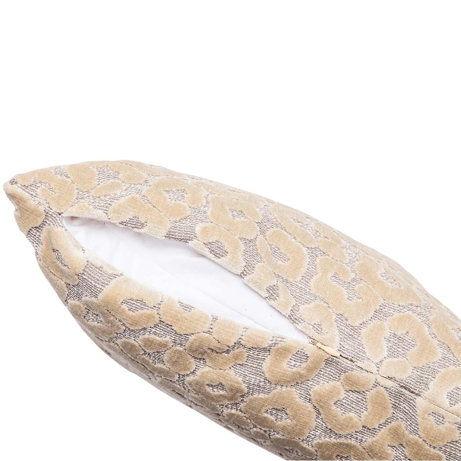 Elvira Lumbar Pillow Throw Pillows