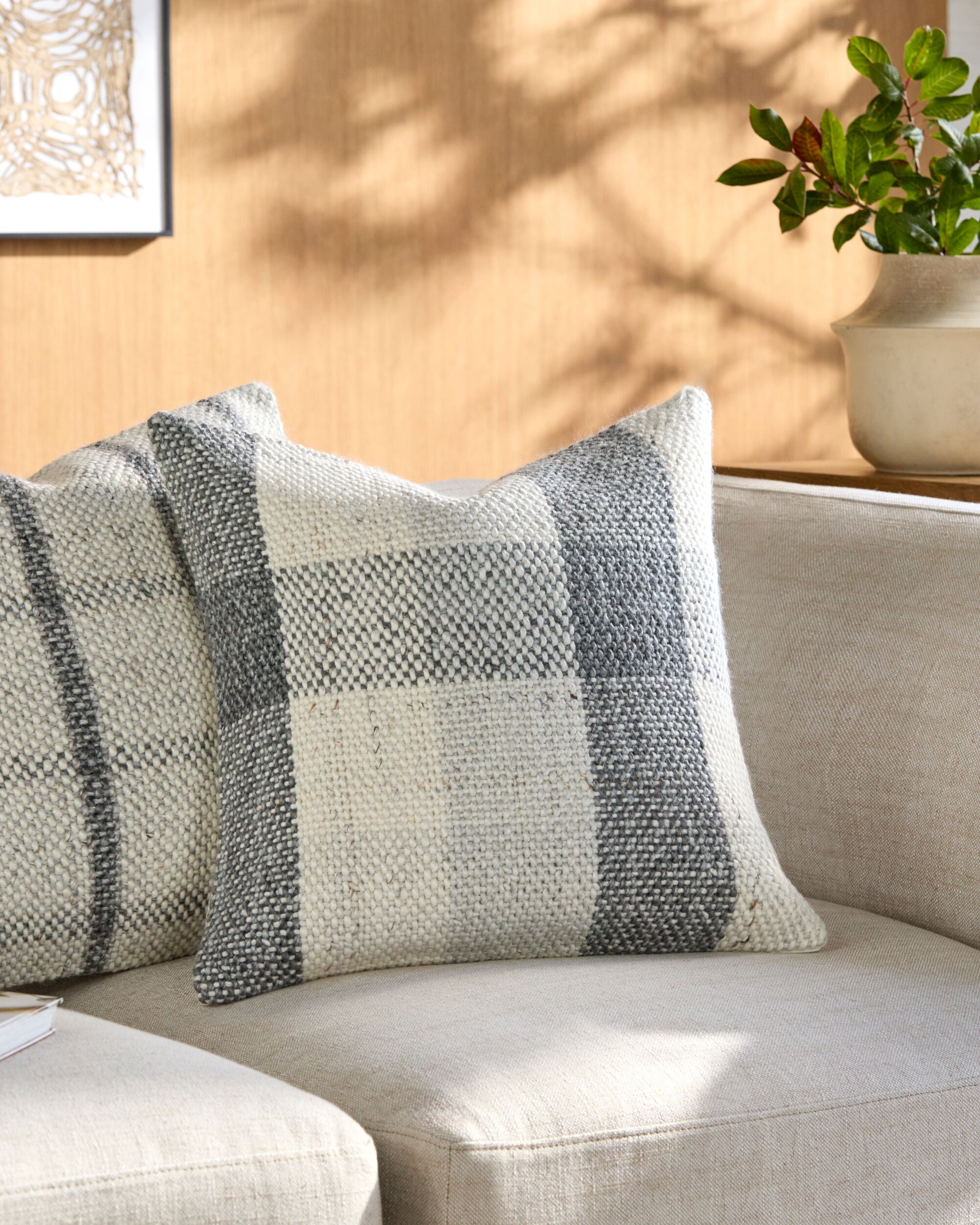 Amaya Pillow