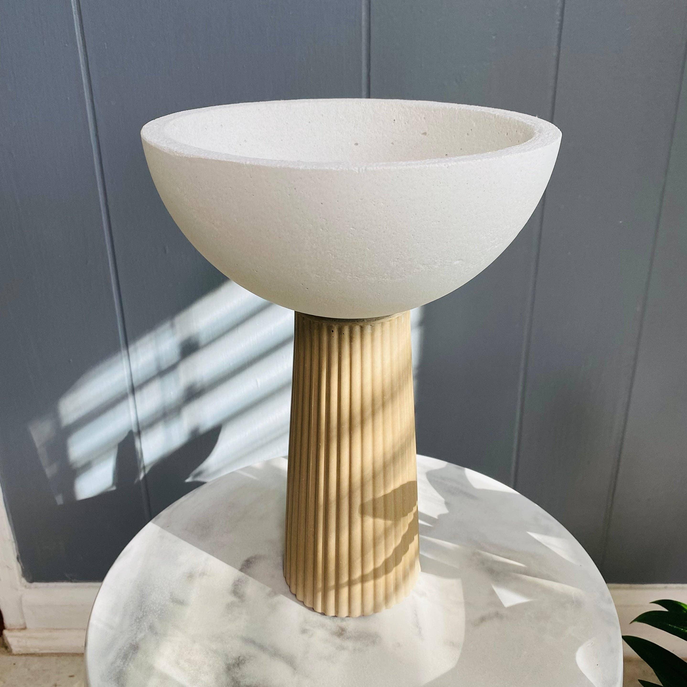 Leo Concrete Pedestal Bowl Decorative Bowls