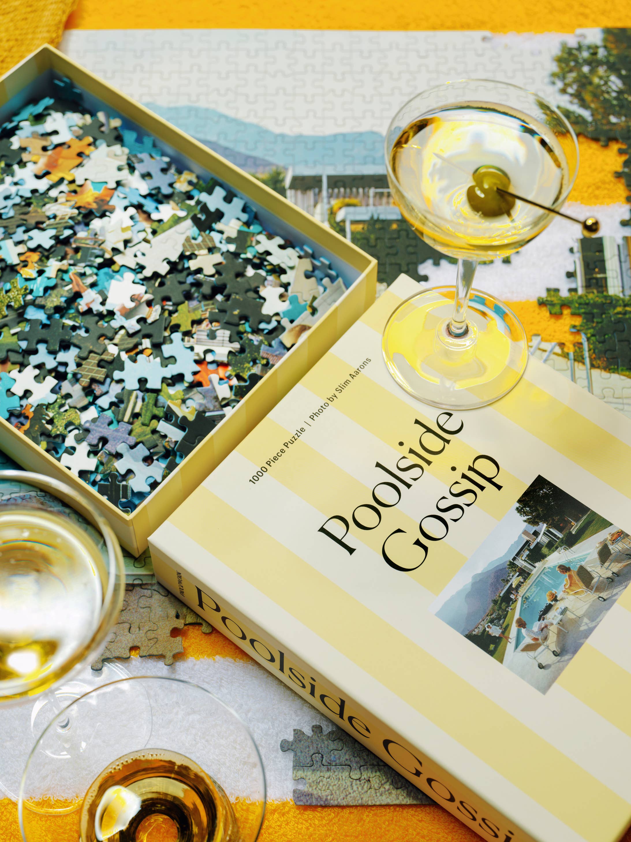 Poolside Gossip - Slim Aarons Collab - 1000pc Puzzle