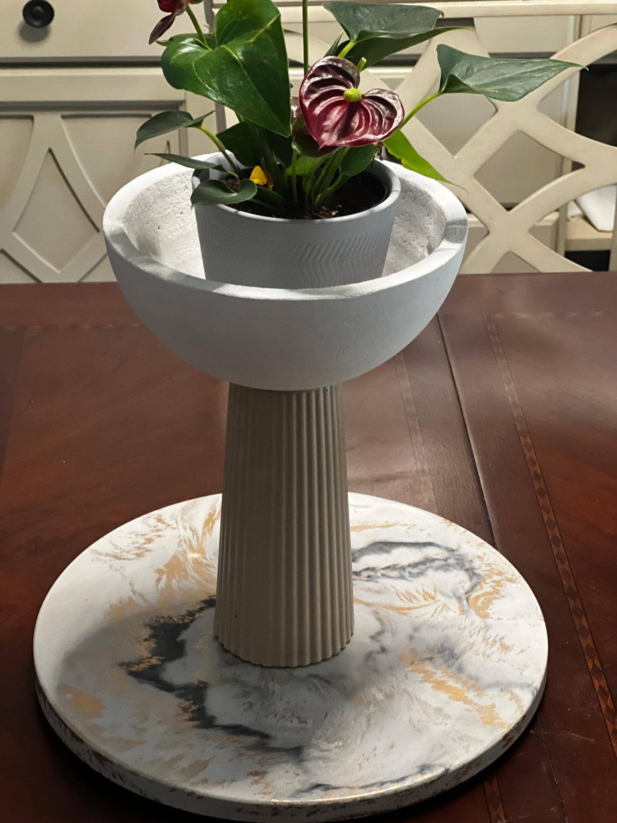 Leo Concrete Pedestal Bowl
